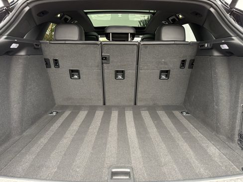 Used 2025 Porsche Macan image 34