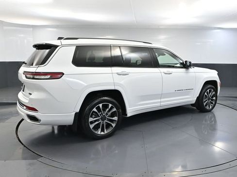 Used 2023 Jeep Grand Cherokee L Overland w/ Advanced Protech Group III image 6