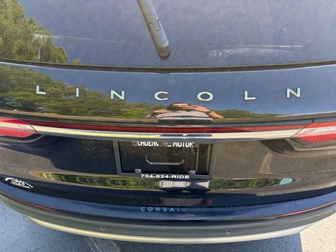 Used 2021 Lincoln Corsair Reserve w/ Elements Package FWD image 11