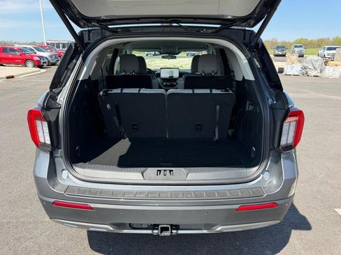 New 2026 Ford Explorer Active image 7