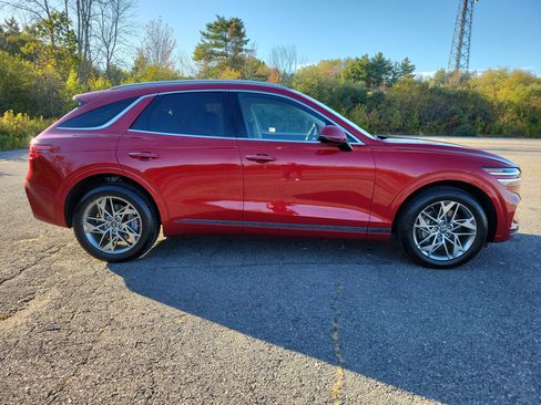 Used 2025 Genesis GV70 2.5T image 4