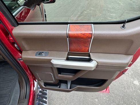 Used 2019 Ford F250 King Ranch w/ Chrome Package image 38