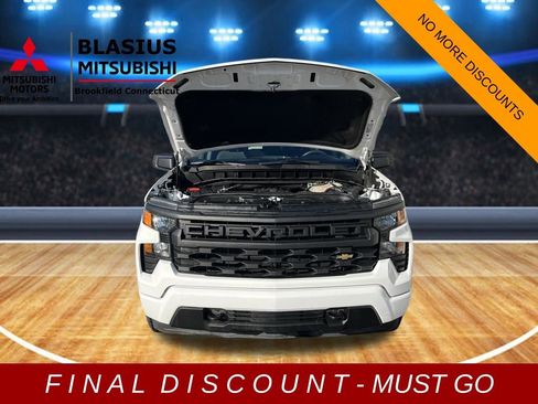Used 2023 Chevrolet Silverado 1500 Custom image 18