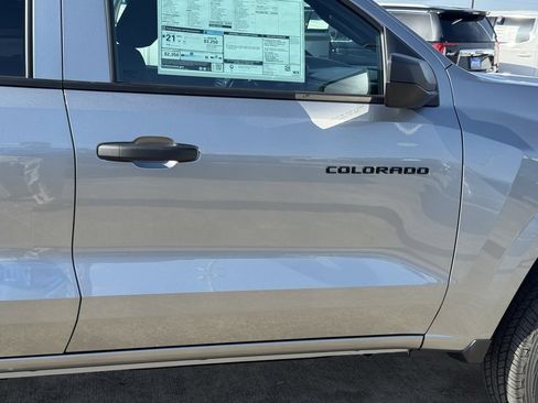 New 2026 Chevrolet Colorado W/T image 11
