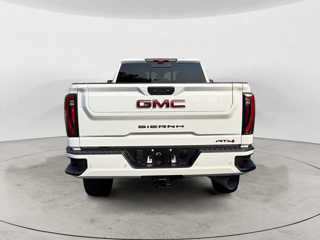 Used 2024 GMC Sierra 3500 AT4 w/ Technology Package AWD/4WD image 6