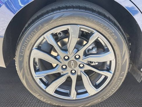 Used 2022 Chevrolet Equinox RS FWD image 10