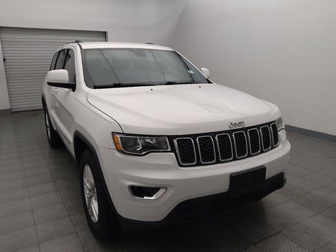 Used 2018 Jeep Grand Cherokee Laredo image 14