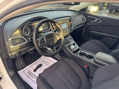Used 2015 Chrysler 200 Limited w/ Convenience Group image 15