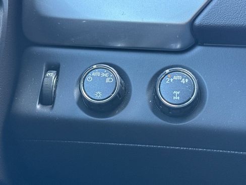 Used 2017 Chevrolet Tahoe LT image 37