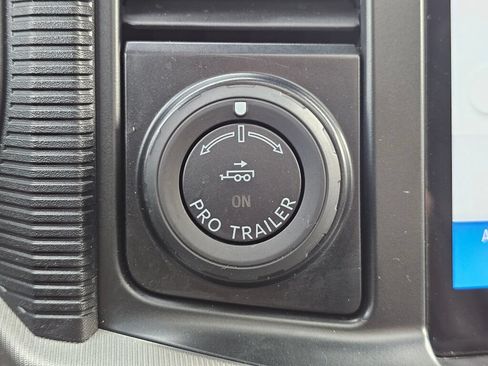 Used 2024 Ford F150 Lariat w/ Equipment Group 502A High AWD/4WD image 33