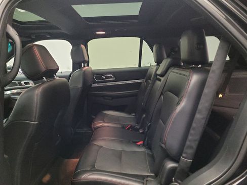 Used 2016 Ford Explorer Sport w/ Equipment Group 401A AWD/4WD image 18