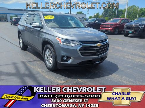 Certified 2019 Chevrolet Traverse LT w/ LPO, Floor Liner Package AWD/4WD image 1