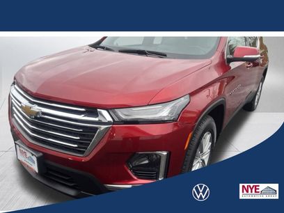 Used 2023 Chevrolet Traverse LT