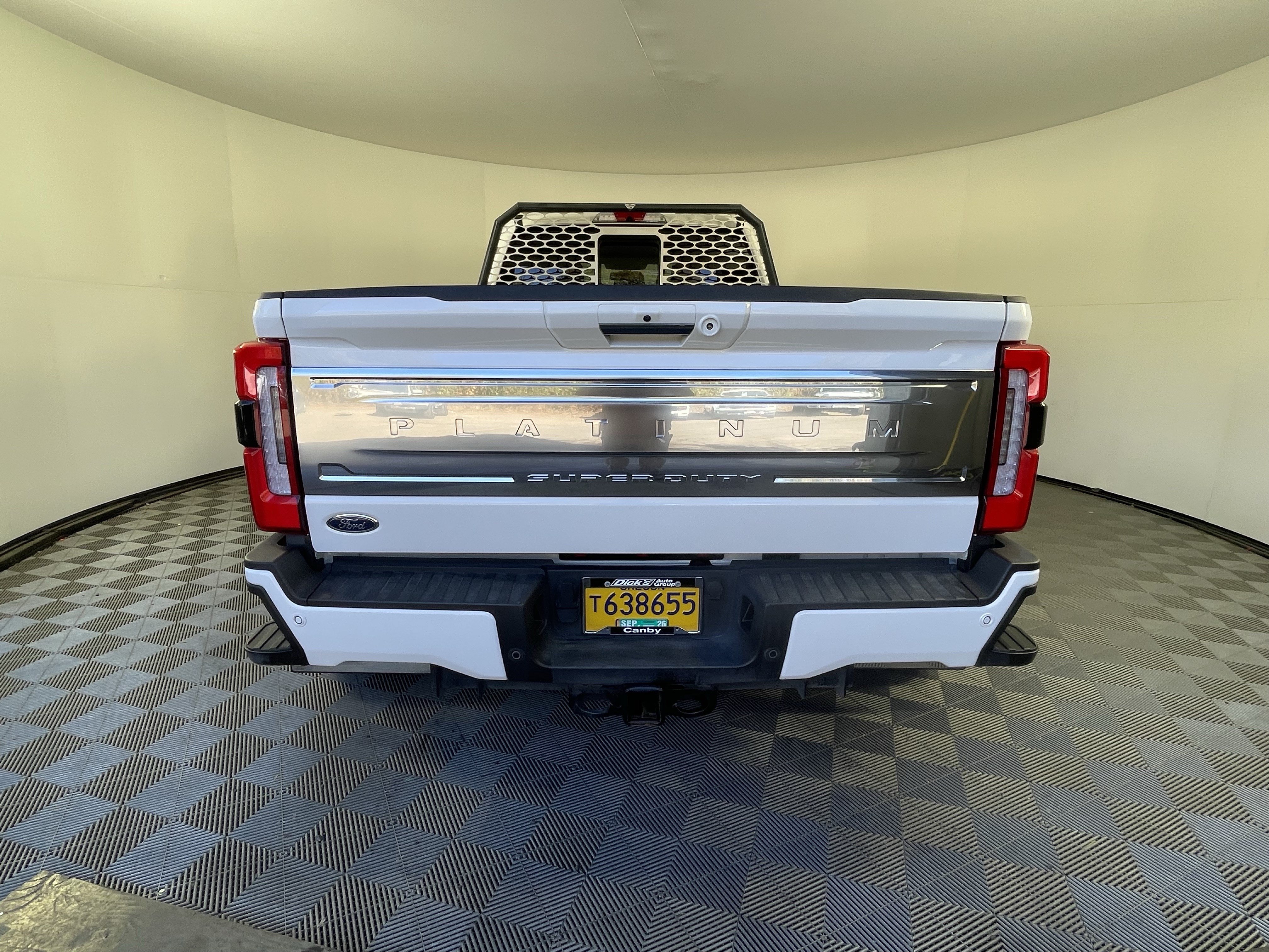 Used 2024 Ford F350 Platinum AWD/4WD image 4