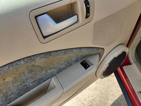 Used 2006 Ford Mustang Coupe image 19