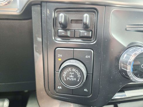 Used 2022 Ford F150 Lariat w/ Equipment Group 502A High AWD/4WD image 35