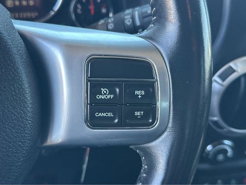 Used 2016 Jeep Wrangler Rubicon AWD/4WD image 23