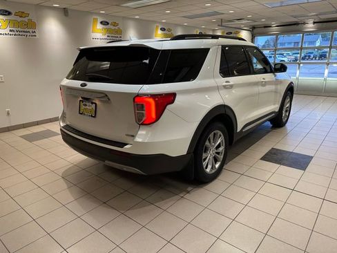 Used 2020 Ford Explorer XLT w/ Equipment Group 202A AWD/4WD image 29