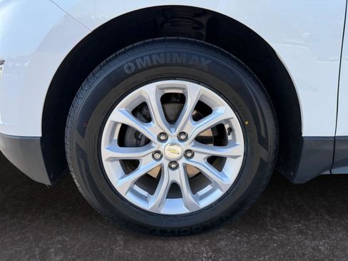 Used 2020 Chevrolet Equinox LT w/ Driver Convenience Package image 15