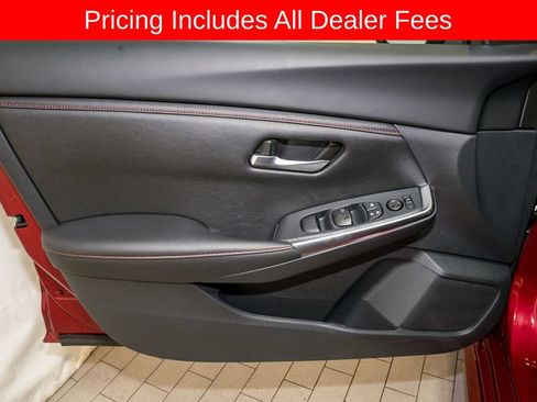 Certified 2025 Nissan Sentra SR FWD image 11