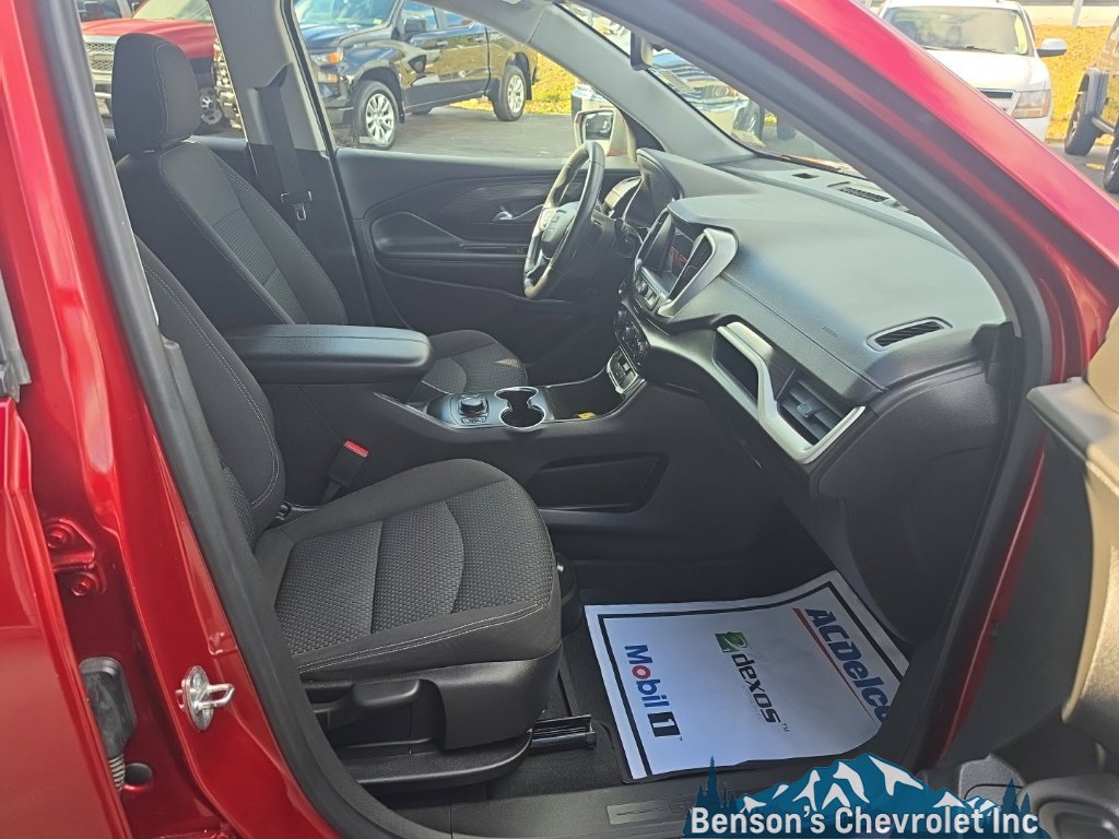 Used 2022 GMC Terrain SLE w/ Driver Convenience Package AWD/4WD image 12