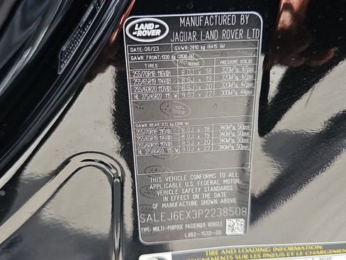 Used 2023 Land Rover Defender 90 S AWD/4WD image 29
