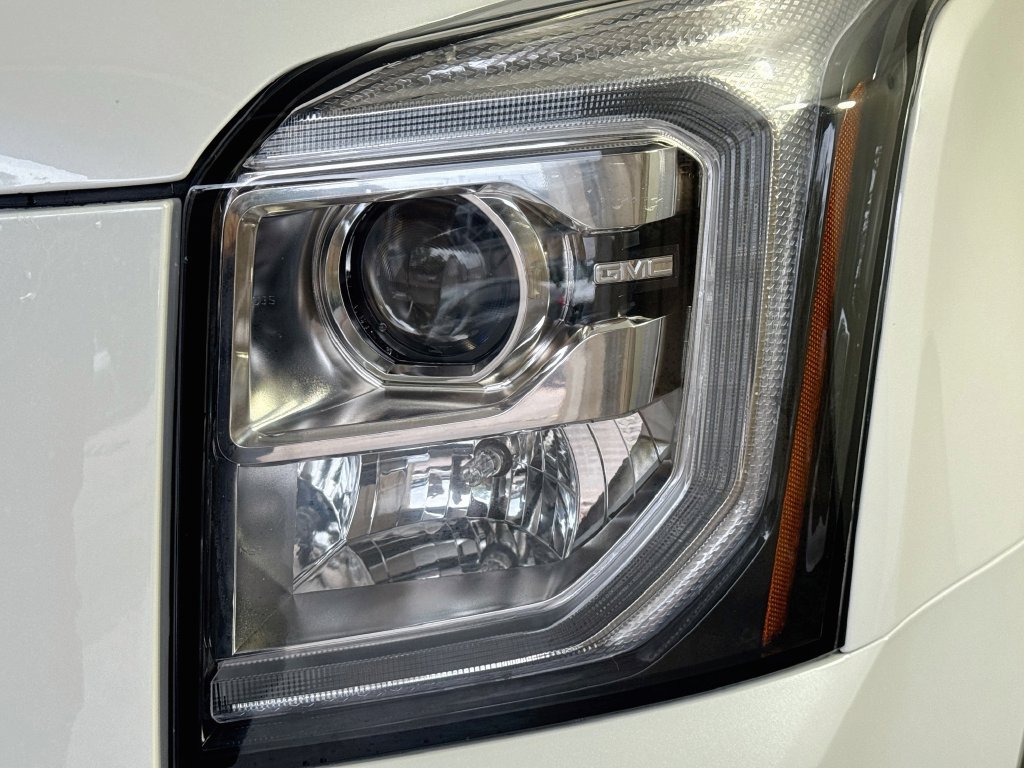 Used 2018 GMC Yukon XL Denali w/ Open Road Package AWD/4WD image 42