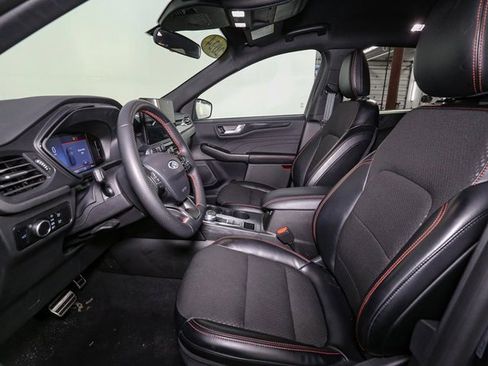 Used 2024 Ford Escape ST-Line w/ Tech Pack #1 image 40