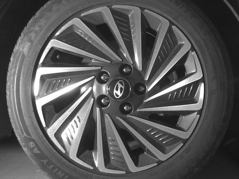 Used 2025 Hyundai Sonata SEL image 13