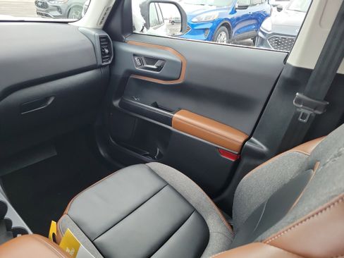 Certified 2023 Ford Bronco Sport Outer Banks w/ Tech Package image 14