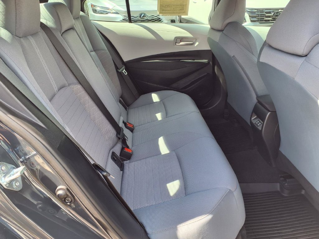 Used 2026 Toyota Corolla SE FWD image 16