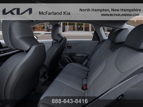 New 2025 Kia K4 LXS image 19