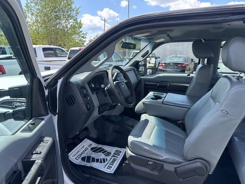 Used 2016 Ford F250 XL w/ XL Appearance Package AWD/4WD image 13