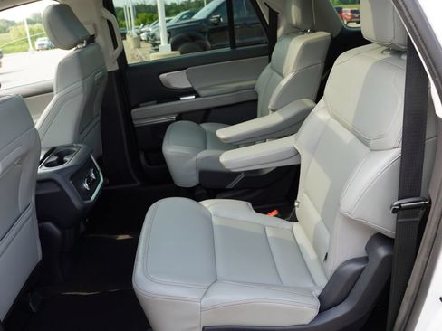 Certified 2025 Ford Expedition Max Active RWD image 18