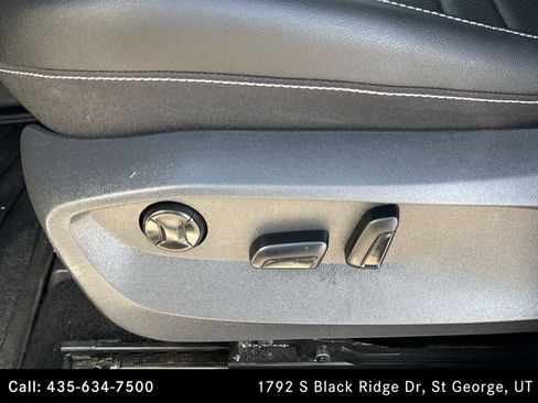 Used 2023 Volkswagen Taos SEL AWD/4WD image 27