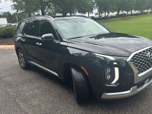 Used 2021 Hyundai Palisade Calligraphy FWD image 2