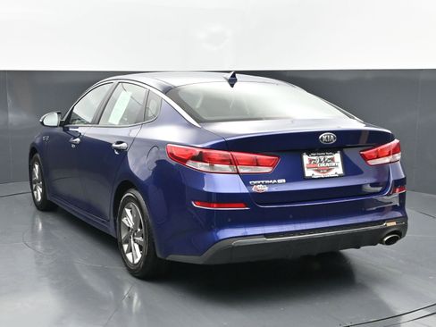 Used 2019 Kia Optima LX FWD image 4