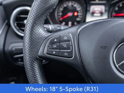 Used 2019 Mercedes-Benz GLC 300 4MATIC w/ Premium Package image 22