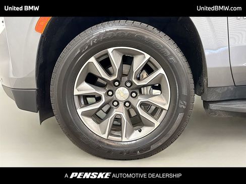 Used 2022 Chevrolet Tahoe LT w/ LT Signature Package image 2