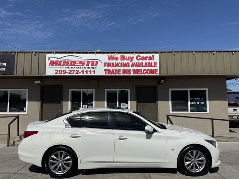 Used 2015 INFINITI Q50 Premium w/ Cargo Package RWD image 2
