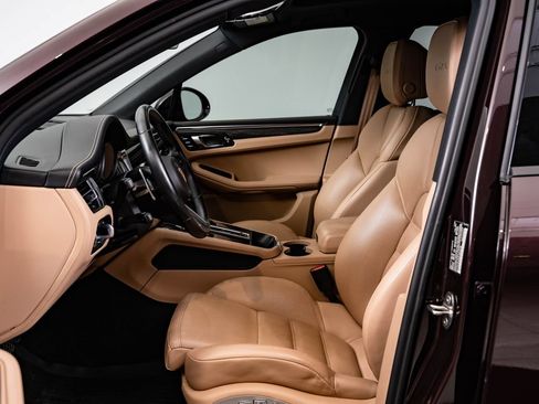 Certified 2023 Porsche Macan GTS AWD/4WD image 5