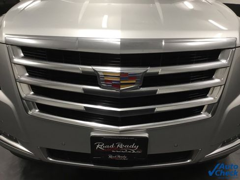 Used 2017 Cadillac Escalade Luxury image 18