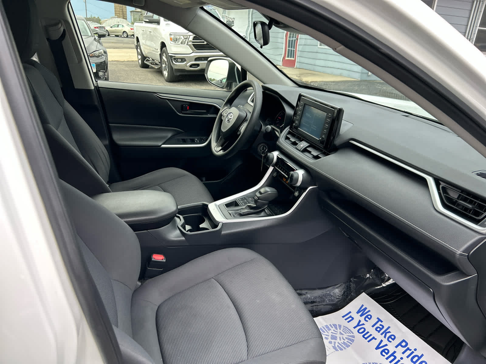 Used 2019 Toyota RAV4 LE w/ All Weather Liner Package AWD/4WD image 25