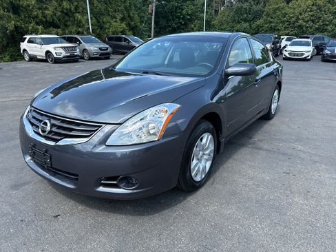 Used 2011 Nissan Altima 2.5 S FWD image 7