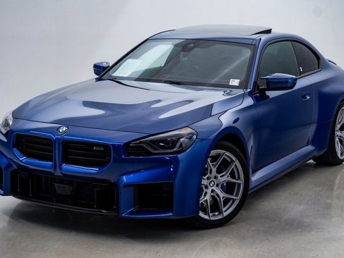 Used 2025 BMW M2 w/ Lighting Package image 3