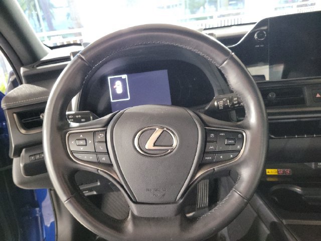 Used 2025 Lexus UX 300h FWD w/ Accessory Package (Z2) image 16