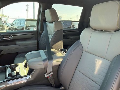 New 2026 Chevrolet Silverado 2500 ZR2 image 15