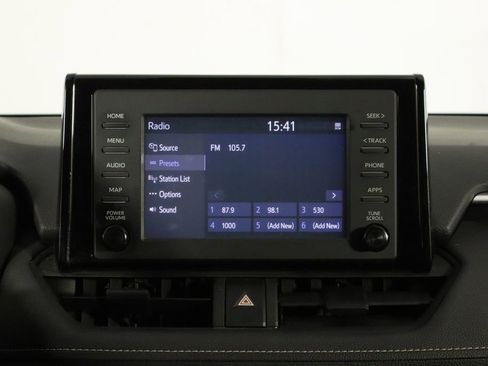 Used 2019 Toyota RAV4 LE FWD image 24