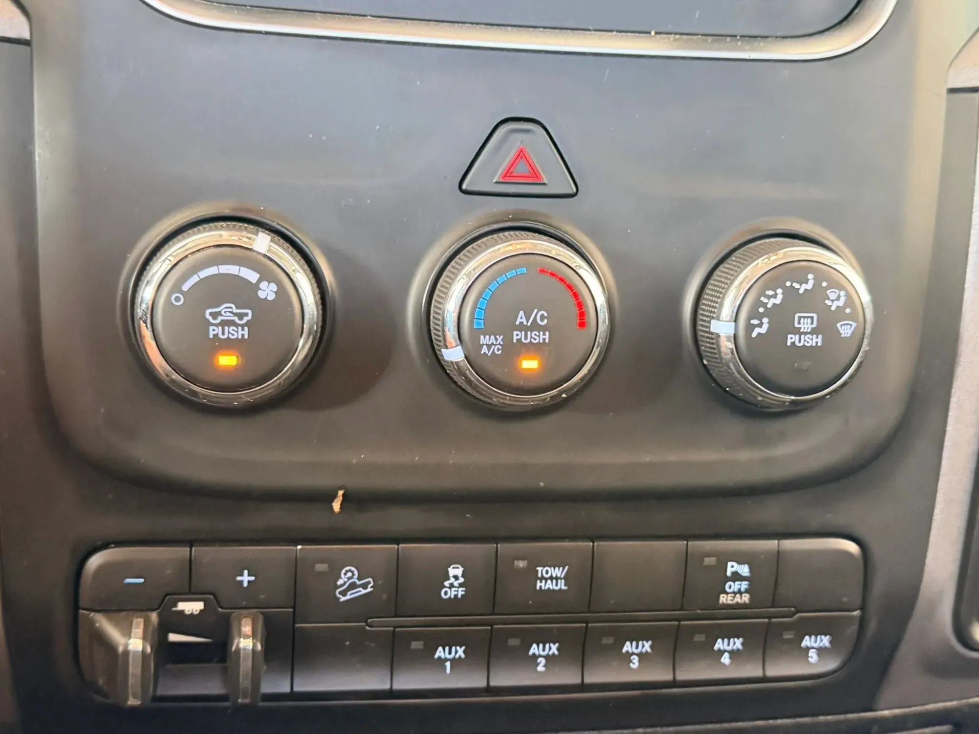 Used 2017 RAM 2500 Tradesman w/ Chrome Appearance Group AWD/4WD image 22