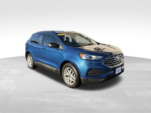 Used 2022 Ford Edge SE image 2